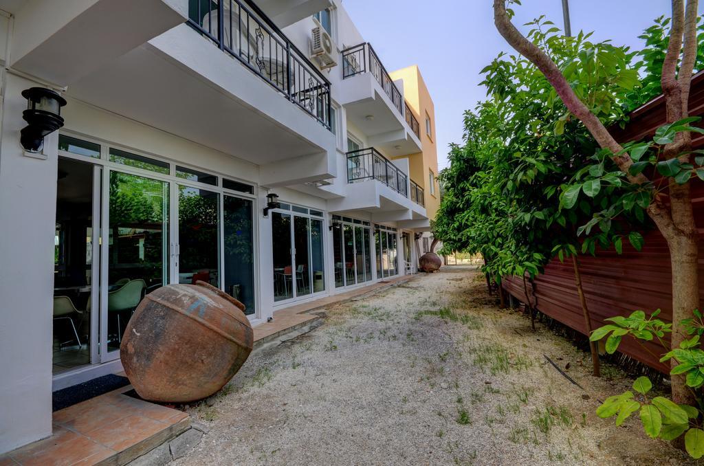 Renos Apartments Polis Exterior photo